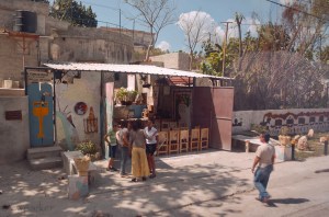 The HQ for Muraleando the water tank (el Tanque)