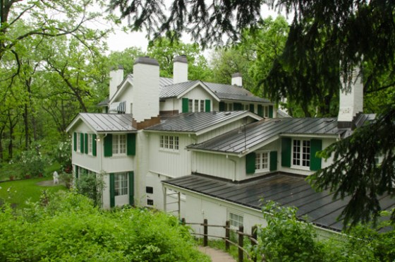 This is the main house - It has 5 of the ten chimneys ( but actually there are 11!)