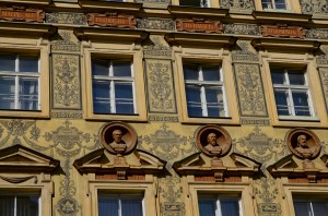 I absolutely LOVED the sgraffito.  Saw lots of it!