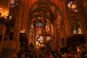 The metal ring over the alter is by Antoni Gaudi. (La Seu, Palma de Mallorca)
