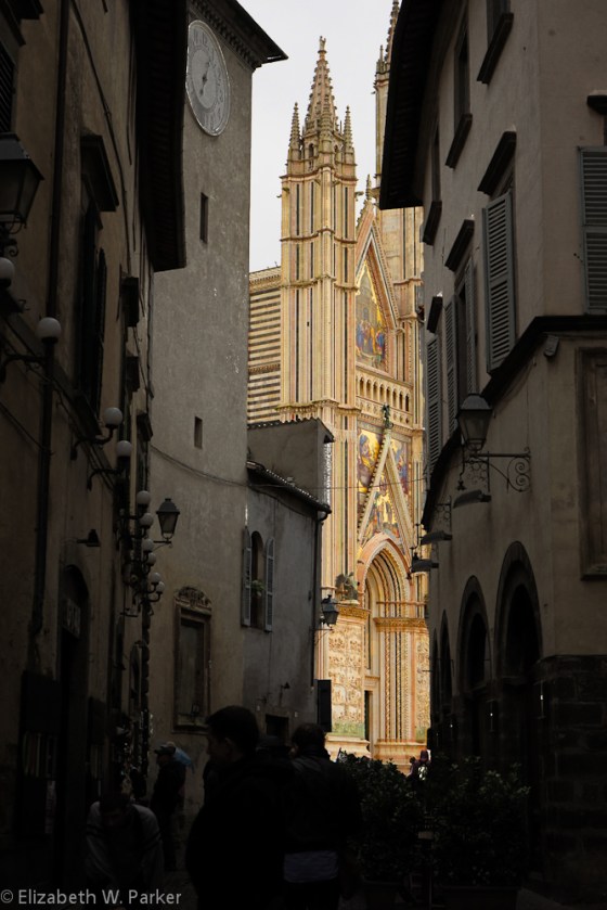 No, The Duomo facade did not look like this when we saw it - BUT this is what it looks like in all my memories, and is therefore a more accurate version of what I want you to see.